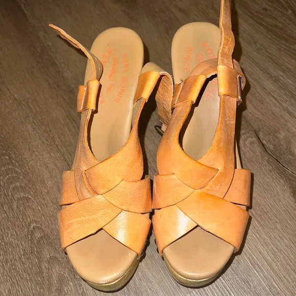 Wedges - Picture 2 of 5